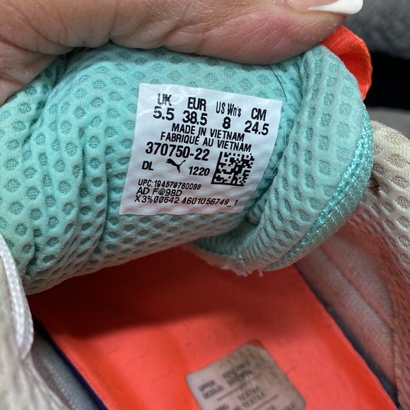 Puma sneakers - Picture 3 of 4